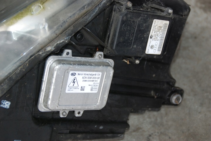 фото №9, Vw tiguan i 1 5n1 фара ксенон l / p uk