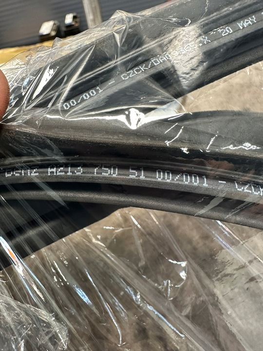 фото №8, Прокладка кришки багажника, задня, кришки багажника mercedes w213 sm sedan