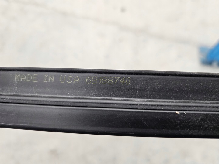 фото №9, Chrysler pacifica 17- планка накладка дверь правые зад 68188740 usa