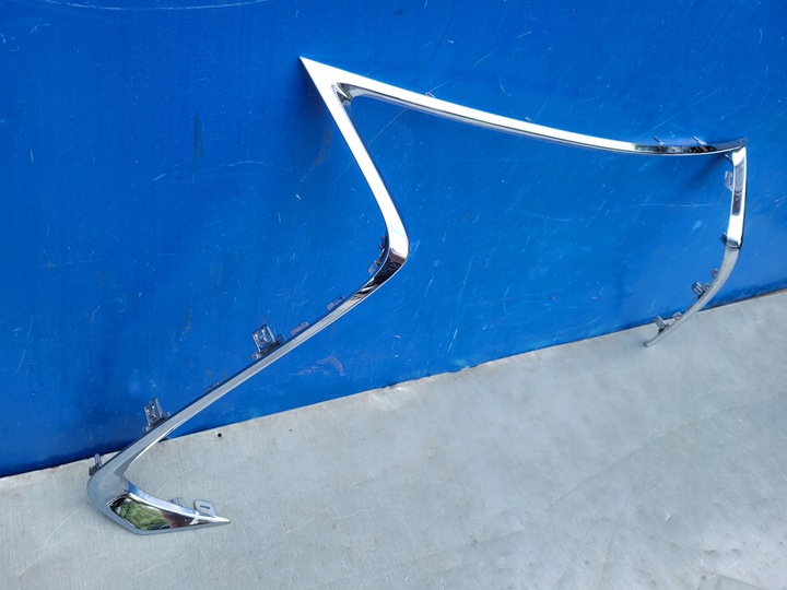 фото №2, Lexus is200t is300h is300 рестайлинг 2016-2020 16-20 рамка решётка бампера хром