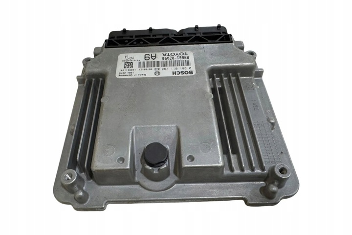 фото №1, Комп'ютер двигуна ecu toyota corolla verso _e12_ 0281011733 2.0l дизель