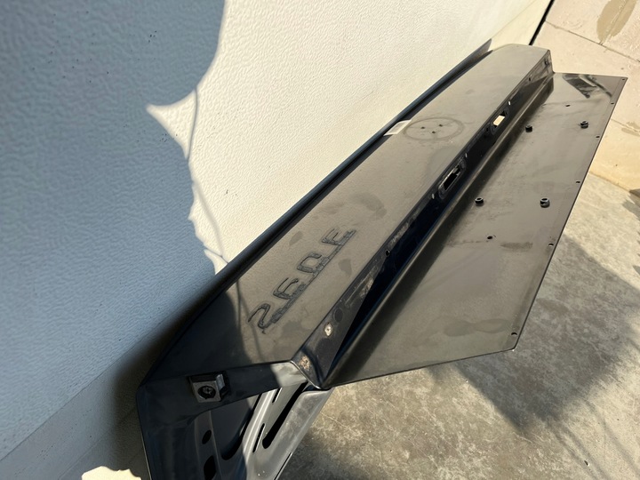 фото №13, Задня кришка кришка багажника mercedes w124 sedan 1985-1989 вузька планка