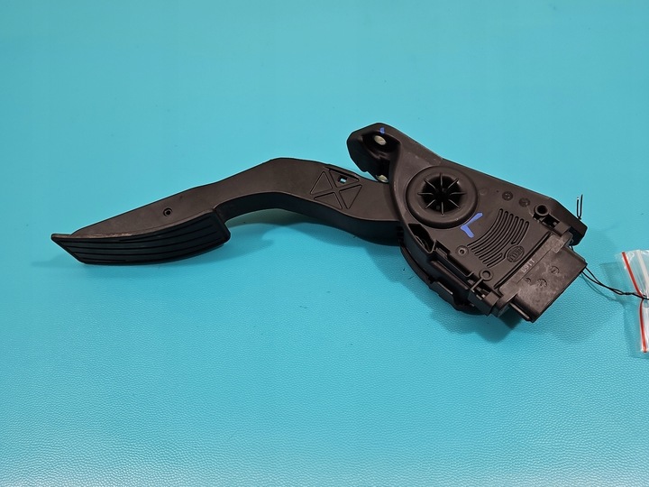 фото №6, Педаль газа потенциометр suzuki vitara ii 49400-68l51 6pv009074-09 1.6 16v