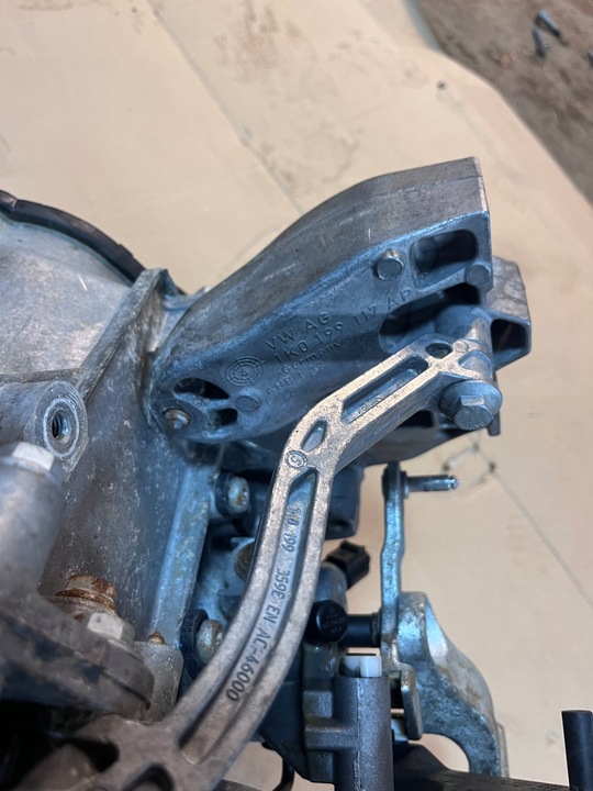 фото №9, Vw caddy iii 2.0 tdi коробка передач коробки передач механическая qyf механическая коробка передач