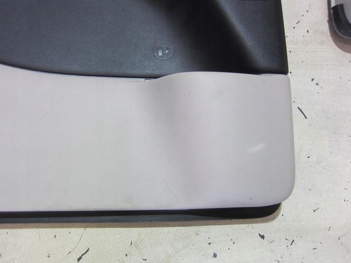 фото №11, Chrysler pacifica 17r боковина обивка дверь серый