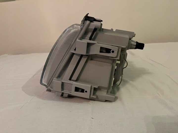 фото №15, Фары правые+ левый mercedes c classa w202 93-96 оригинал магнит marelli