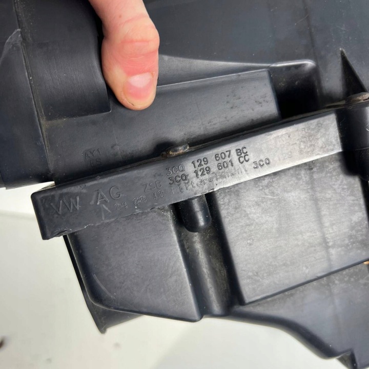 фото №11, Vw audi seat skoda 2.0tdi корпус фильтра воздуха oem номер 3c0129607bc