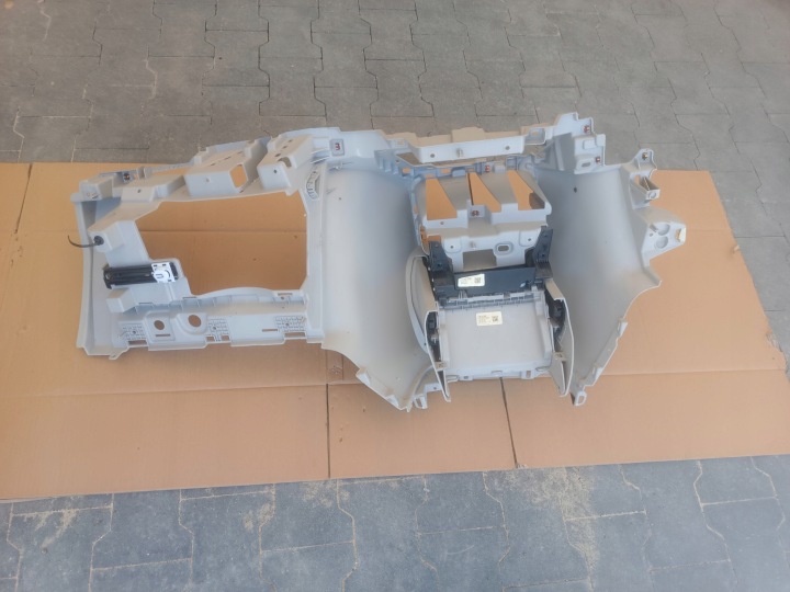 фото №13, Chrysler pacifica 17- консоль середня бардачок 5sp92pd2ad usa