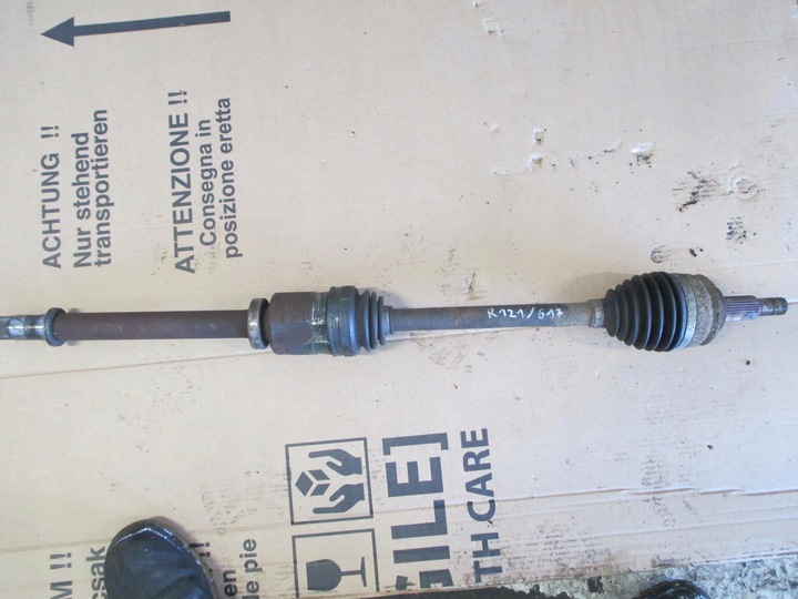 фото №1, Renault scenic iii 1.6 dci піввісь права 391001702r