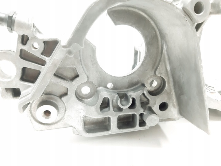фото №5, Vw caddy iii 2.0 tdi лапи генератора 04l903143d cuu