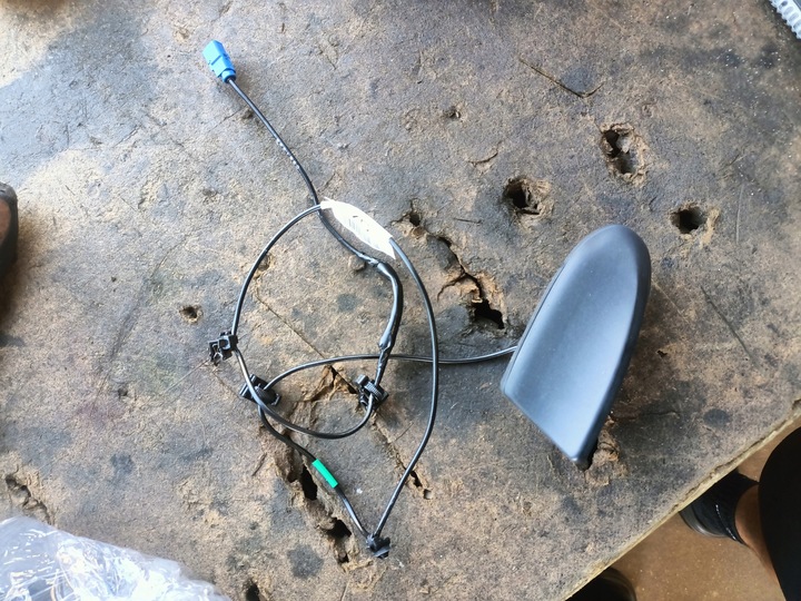 фото №1, S-max galaxy 06-14r антена радіо gps 8m2t-18828-ab