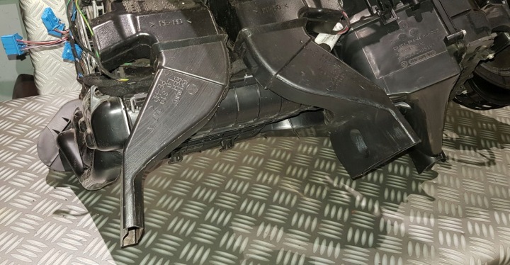 фото №6, Vw touareg 7l отопитель корпус испаритель жгут 7l0820005cn европа 04r
