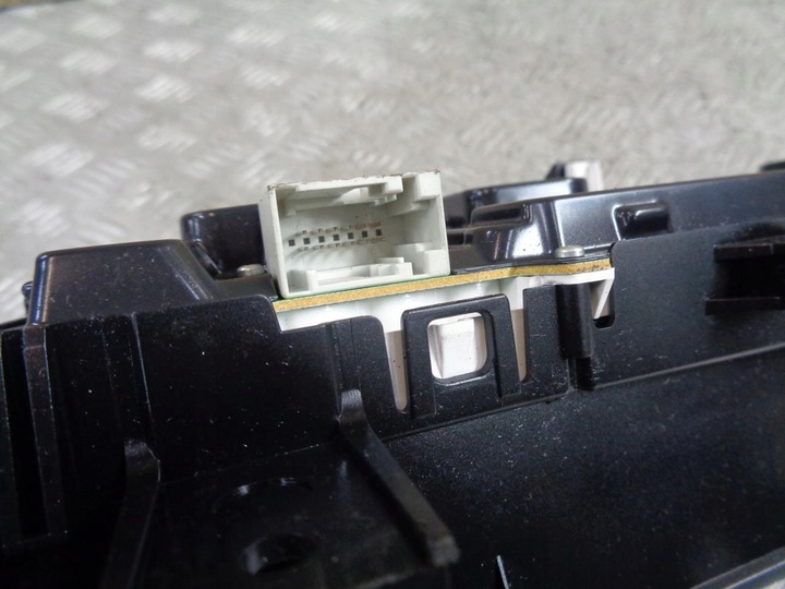 фото №8, Спидометр приборы автомат opel vectra c 2.2 d 02-