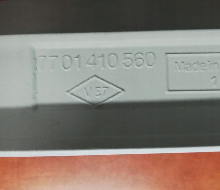 фото №4, Спойлер козирок зад renault scenic ii 7701410560 oe!