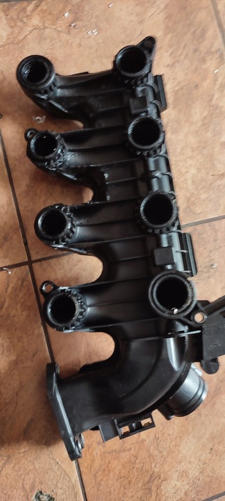 фото №1, Коллектор всасывающий 9653808680 focus mk2 1.6tdci