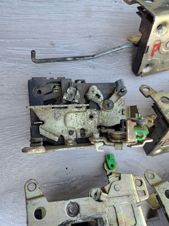 фото №3, Iveco daily замок дверь передних правых правые перед