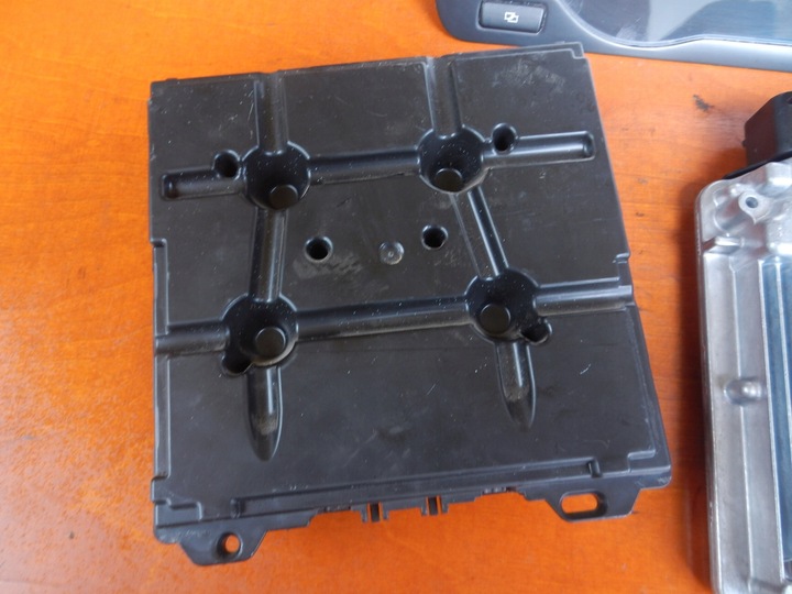 фото №10, Набір стартовий комп'ютер vw t5 рестайлінг 2.0tdi 10-