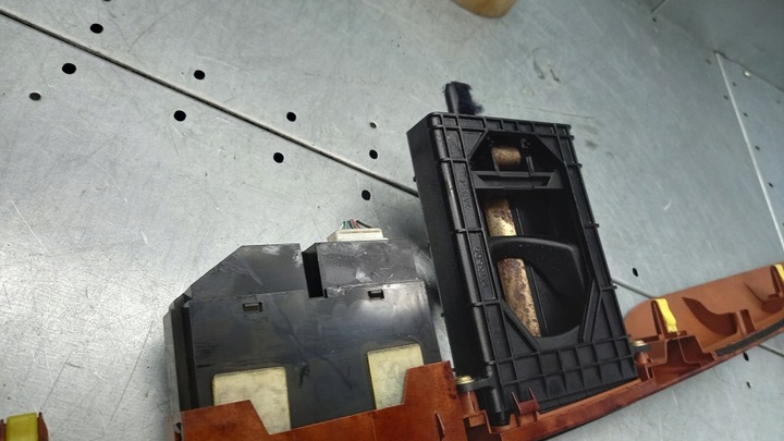 фото №5, Планка панелі розподільчої toyota avensis t25 05r 55475-05010