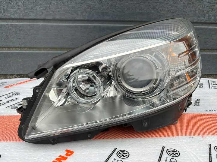 фото №1, Лампа ліва bi-xenon mercedes c-klasa w204