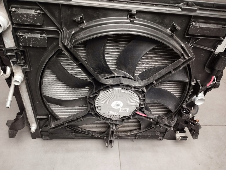 фото №12, Bmw x5 f15 m набор капот бампер лампы led адаптивный перед радиатор 416