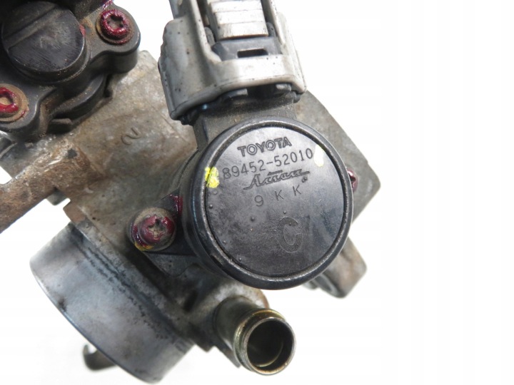 фото №10, Дроссельная заслонка toyota yaris i 1.0 vvt 8945252010