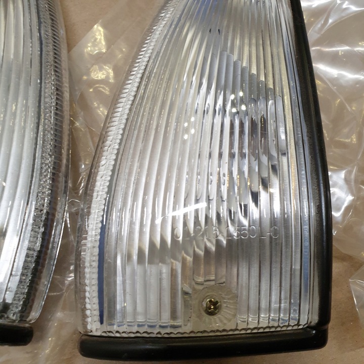 фото №10, Лампа габаритная поворотник правая левая перед nissan micra k10 новое