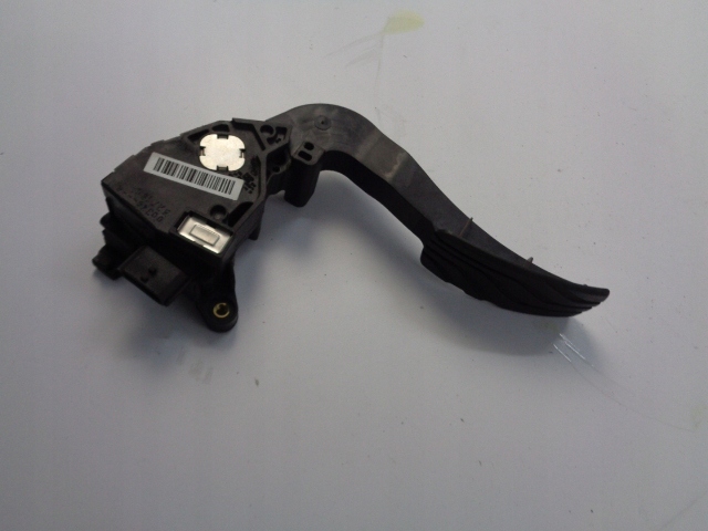 фото №1, Педаль газу renault megane iv hb 1.5 dci 2018 рік