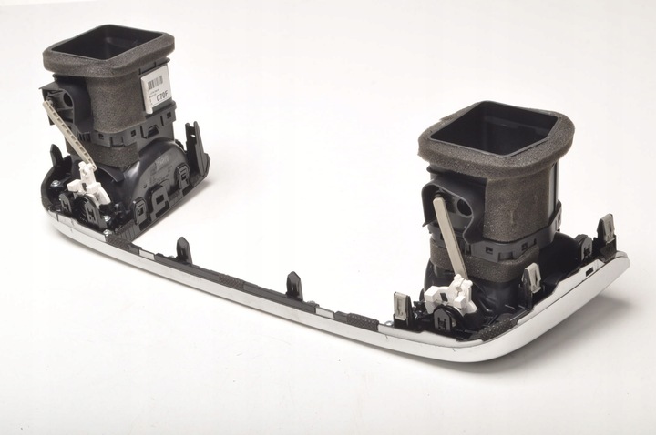 фото №8, Kia rio iv решётка воздуховод средняя 84740-h8700