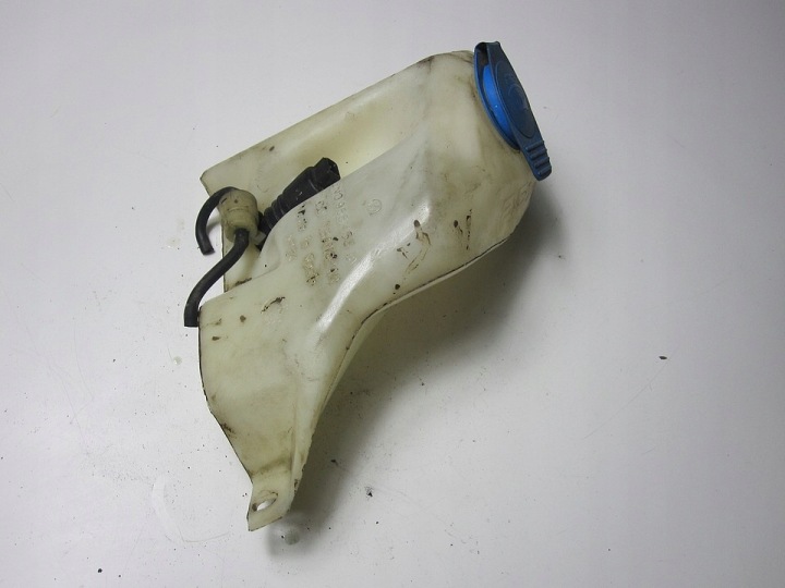 фото №9, Бак склоомивача vw polo iii 97r 6n0955453b