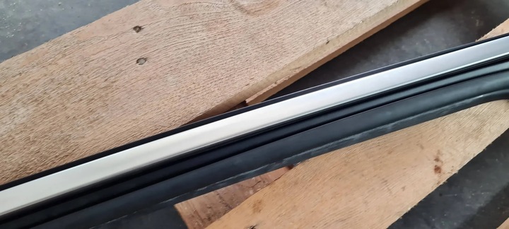 фото №13, Sq5 q5 80a прокладка направляюча скла лівий зад планка сатин 80a839431a