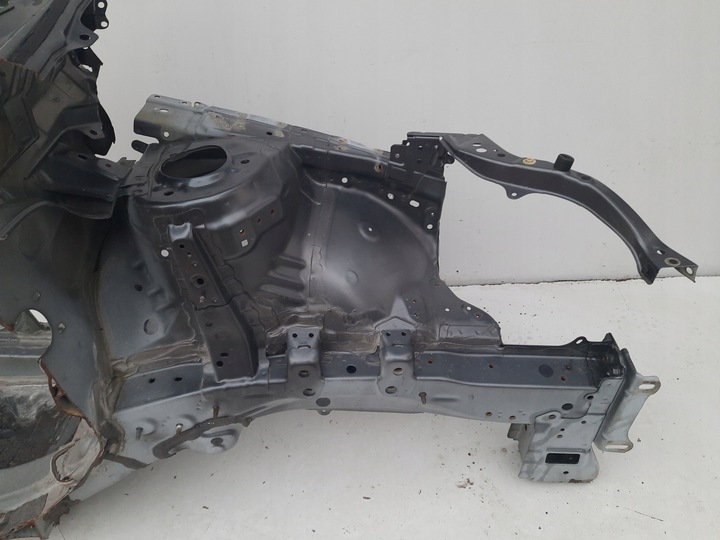 фото №5, Toyota verso 09- ліва чверть фартух лонжерон