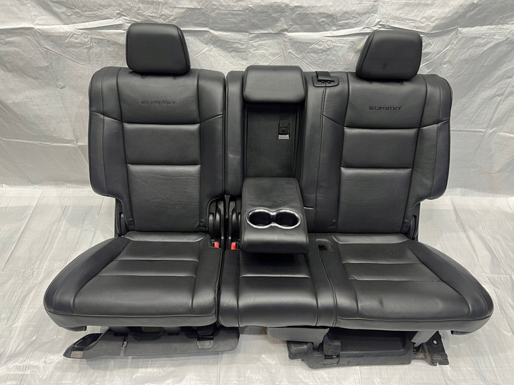 фото №7, Jeep grand cherokee wk2 summit сиденья комплект