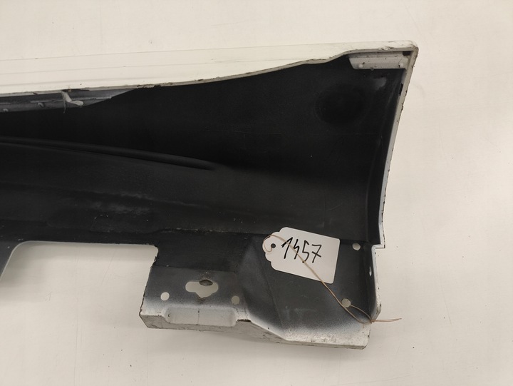 фото №9, Планка порогова накладка права mercedes c w206 amg 21-