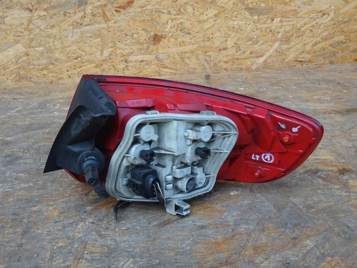 фото №9, Audi a3 8p 8p4 5d sportback рестайлинг 08-12 лампа левая зад задняя led 8p4945095e