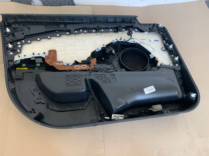 фото №12, Ford mustang mach-e rwd 21r боковина оббивка двері праві перед передня