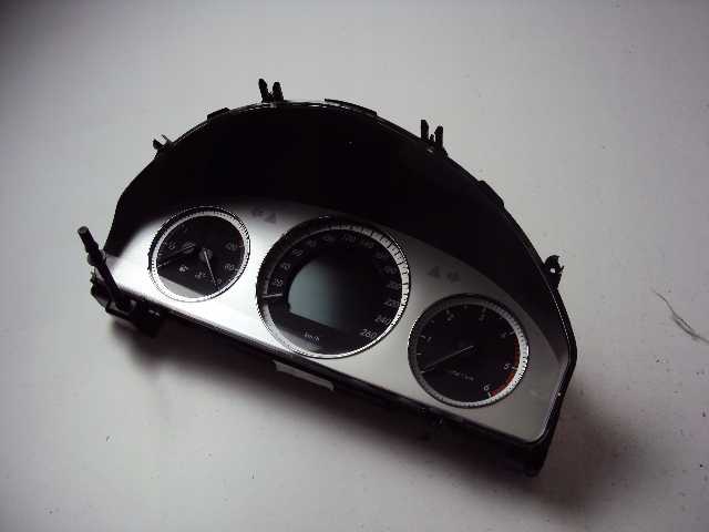 фото №1, Спідометр  прилади mercedes c-klasa w204 2.2 cdi 08-
