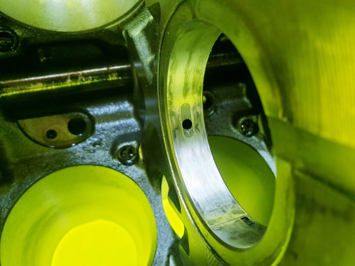 фото №14, Блок  двигуна audi a6 c6 a4 b7 2.7 tdi bpp 059103023d