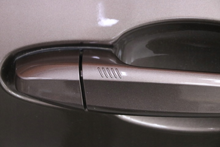 фото №6, Bmw f46 gran tourer праві двері перед колір c2s