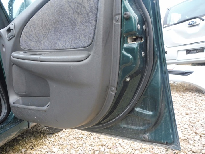 фото №4, Дверь правые перед avensis t22 6p3