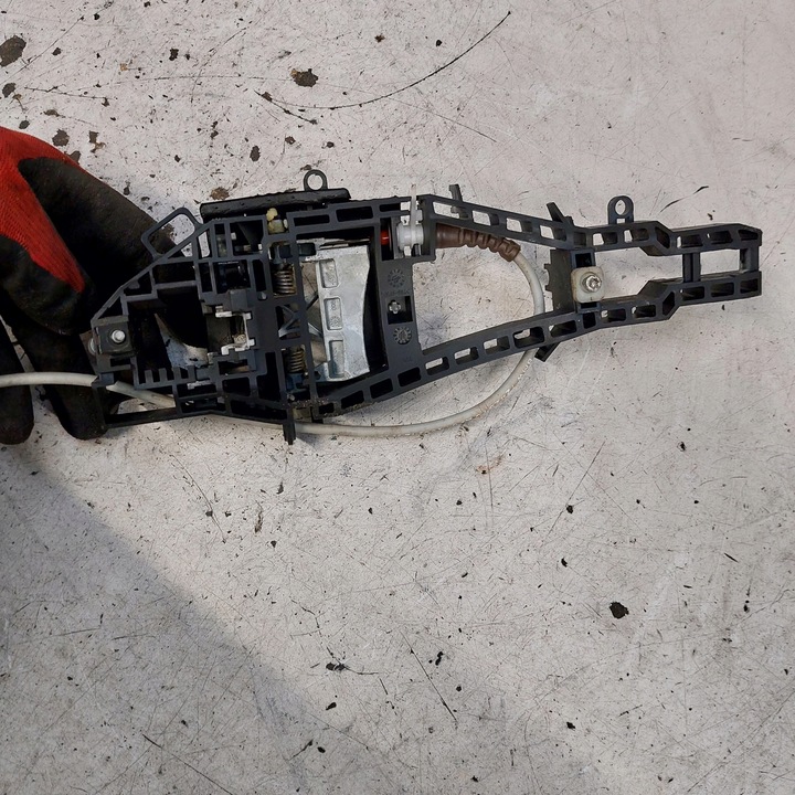 фото №12, Bmw 1 i f20 замок дверь левый зад 5pin a053702 7202145 + ручка