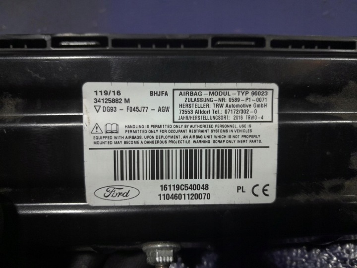 фото №13, Ford mondeo mk5 торпедо консоль подушки ремені eu