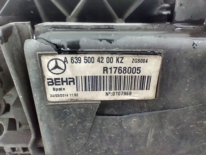 фото №13, Mercedes vito w639 автомат 3.0 передня панель радіатор комплект a6395004200