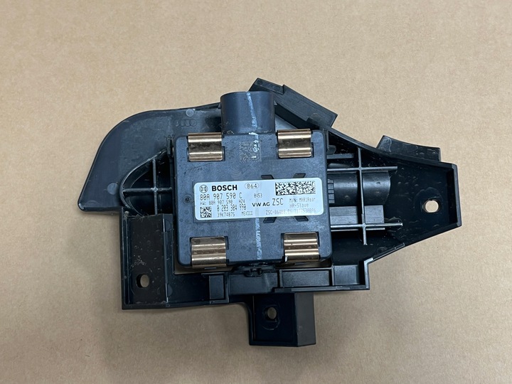 фото №1, Audi q5 80a ассистент изменения ремня движения 80a907566c