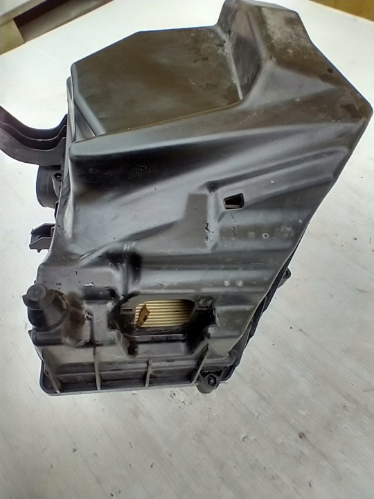 фото №8, Volvo v40 2 ii 2.0 d корпус фільтра повітря витратомір 31430000