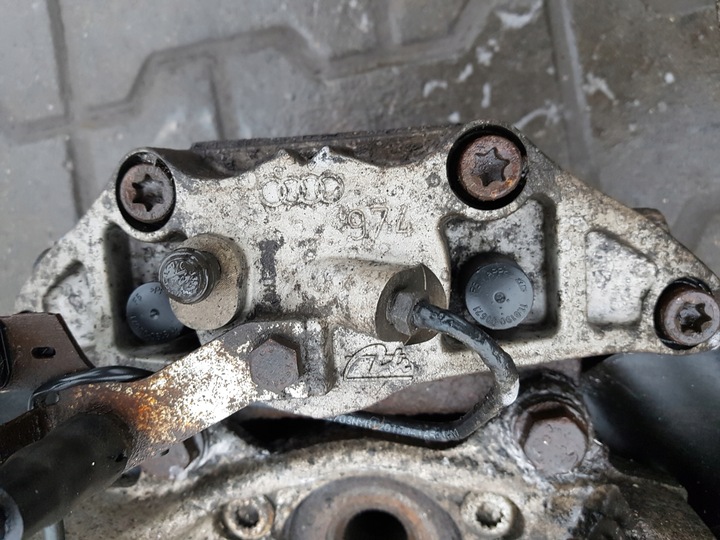 фото №6, Audi a6 c6 04r- 2.7 tdi поворотна опора права перед