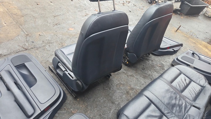 фото №13, Сидіння диван оббивка обшивки audi a4 b6 b7 sedan темно-синя шкіра maritim