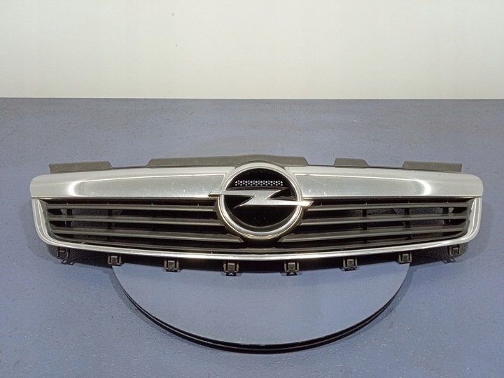 фото №1, Opel zafira b ii решётка радиатор решётка радиатора 13136136