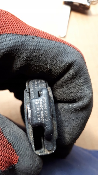 фото №7, A4 b8 a5 8t q5 ключ pilot 8t0959754d