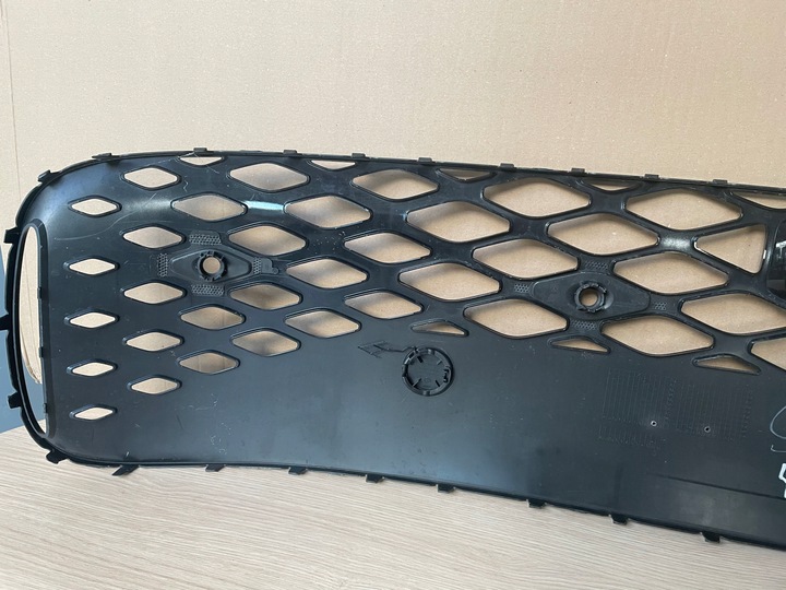 фото №6, Volkswagen id 3 buzz решётка средняя бампера перед 1t3853677