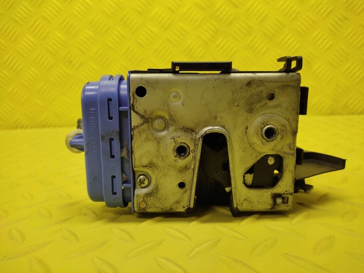 фото №6, Audi a3 8l замок двері праві зад 5d 8d0839016a